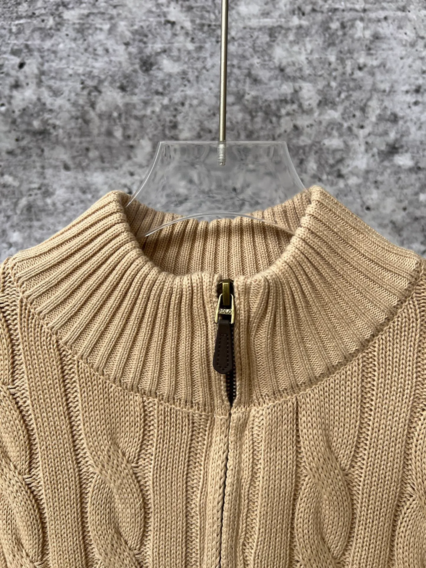 P240 Ralph Lauren classic unisex half-zip rubberized sweater, popular on all major platforms, original and consistent washed fabrics, workmanship details restored to the original, original pony embroidery on the chest, original custom-made hardware accessories